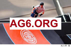 船记：小卡扭脚后末节仍坚持出战但4中0 与上次伤的是同一只脚